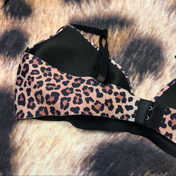 YMI Intimates Wirefree Leopard Print Bra Size 38B - Picture 4 of 6